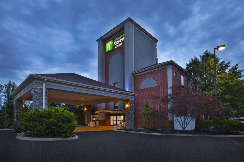 Holiday Inn Express & Suites Milford by IHG Hotel in Ohio