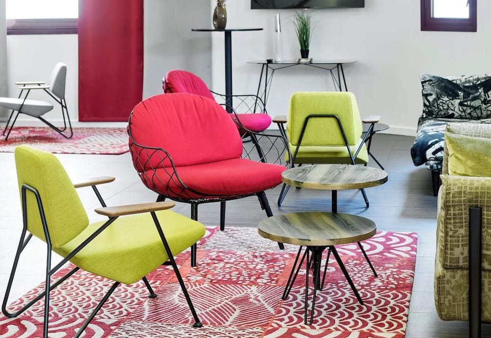 B&B HOTEL Saint-Quentin-en-Yvelines Centre Gare Hotel in Montigny-le-Bretonneux