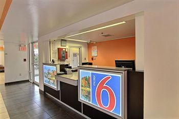 Willow Lodge Willoughby – Cleveland Mentor Hotel in Willoughby