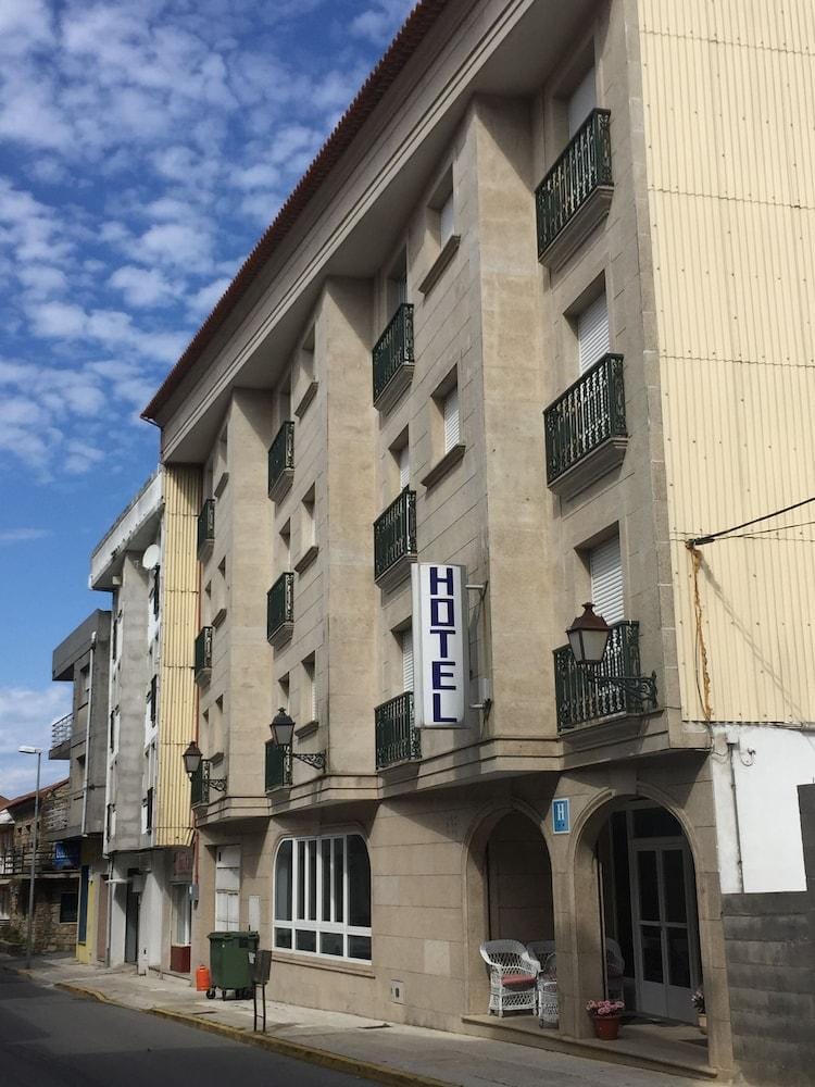 Hotel Bradomin Hotel in O Salnés