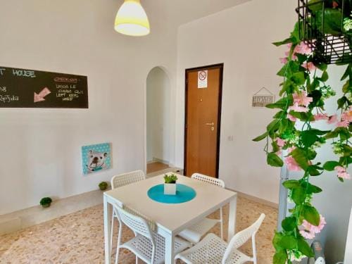 Guest House Service - Modugno Hotel in Bari