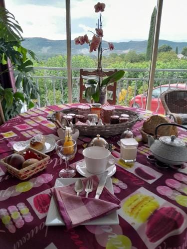 LA GRAND'VIGNE Hotel in Balazuc