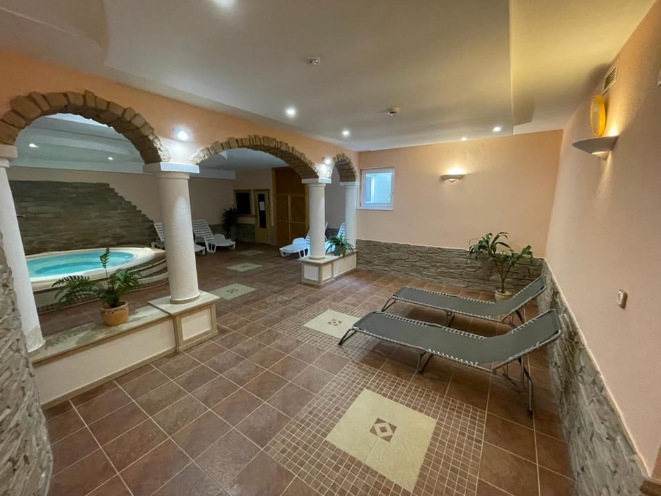 Garda Wellness Apartmanhaz Apartment hotel in Hévíz