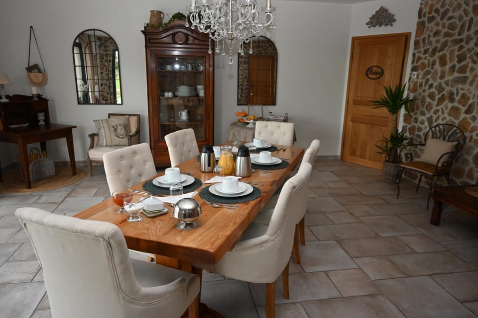 Aux 3 Forets Hotel in Centre-Val de Loire