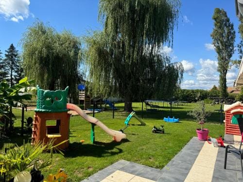 Parc de la Charmille Hotel in Bourgogne-Franche-Comté