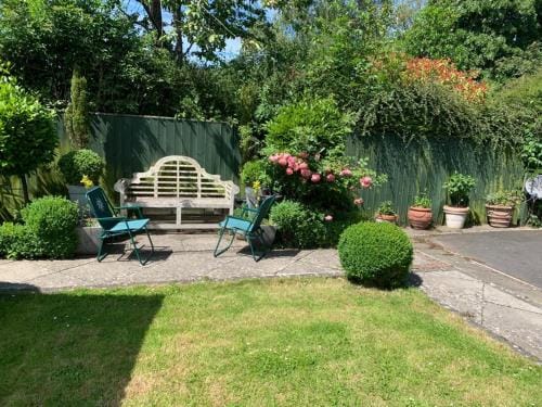 Parsnips House BnB Glastonbury Hotel in Glastonbury