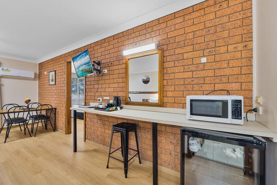 Castlereagh Motor Inn Motel in New South Wales