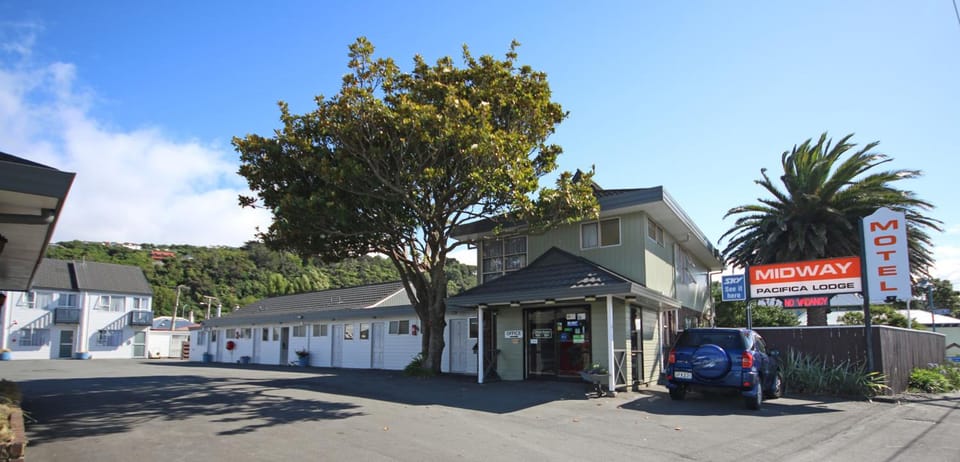 Midway Pacifica Lodge Motel in Lower Hutt