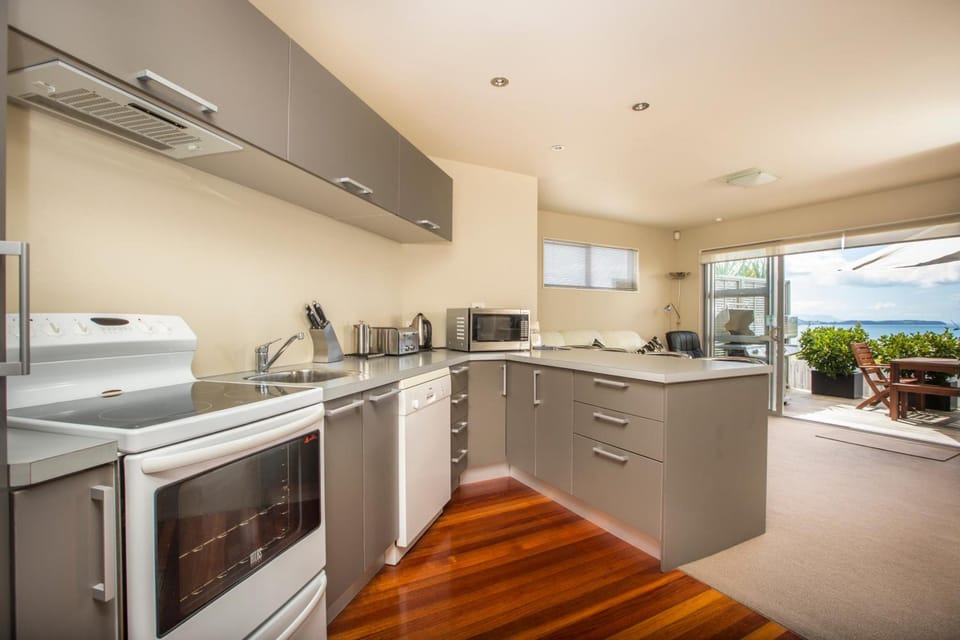 Tahi Lodge - Matakana Coast Hotel in Auckland Region