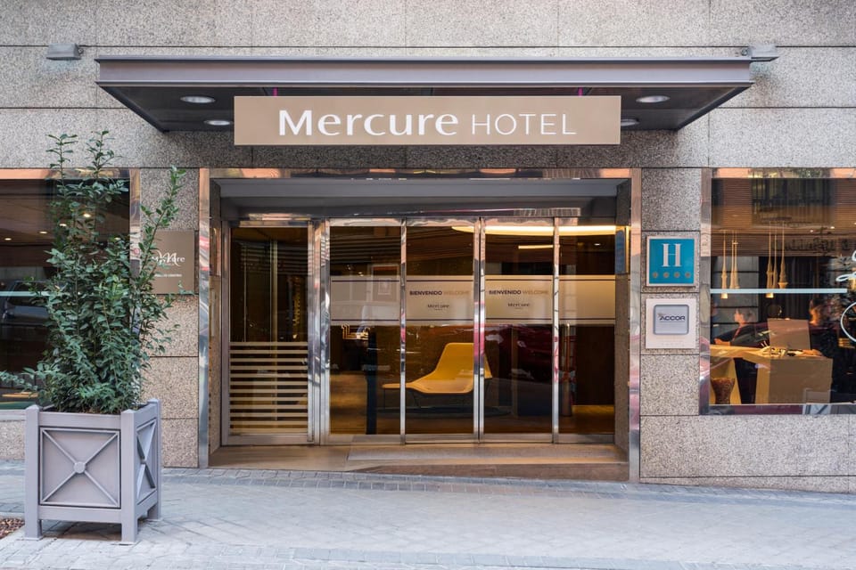 Mercure Madrid Centro Hotel in Centro