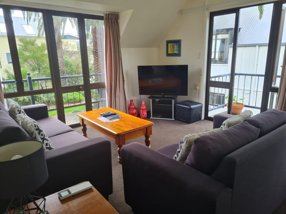 Akaroa Village Inn Apartment hotel in Akaroa
