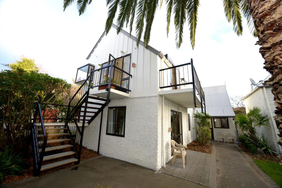 Akaroa Village Inn Apartment hotel in Akaroa