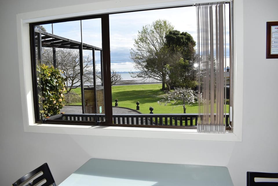 Coastal Motor Lodge Motel in Waikato