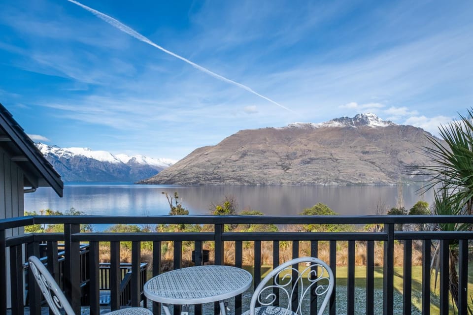 Hidden Lodge Queenstown Lodge in Queenstown