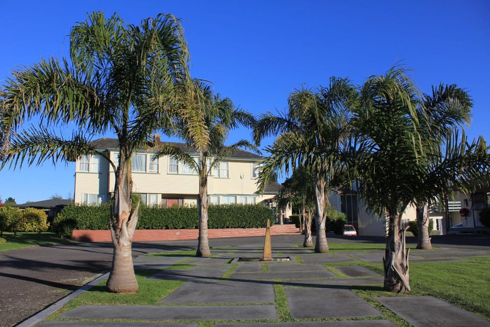 Coronation Court Motel Motel in New Plymouth