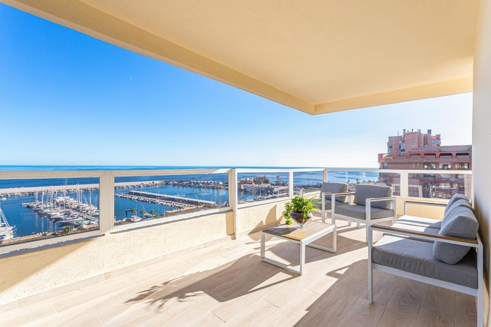 Hotel Apartamentos Pyr Fuengirola Apartment hotel in Fuengirola