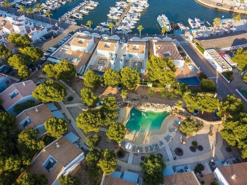 Lago Resort Menorca - Villas & Bungalows del Lago Resort in Cala en Bosc
