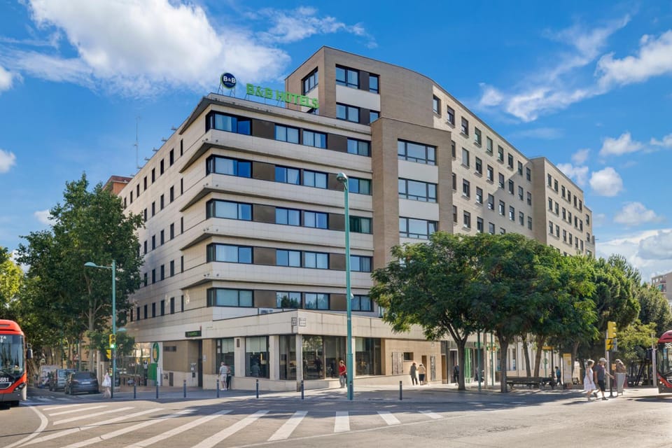 B&B HOTEL Zaragoza Centro Hotel in Zaragoza