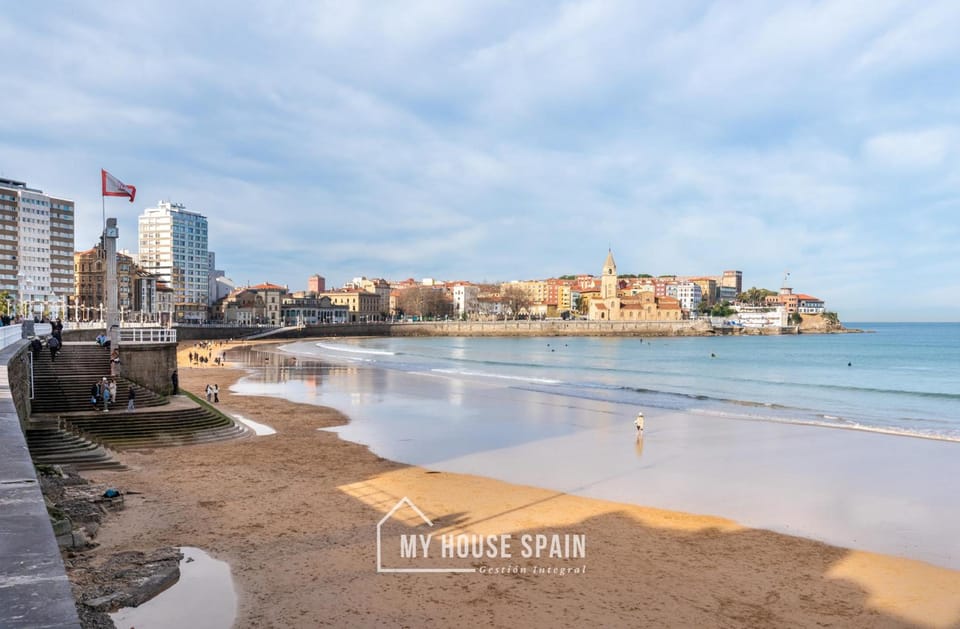 Hotel Playa Poniente Hotel in Gijón