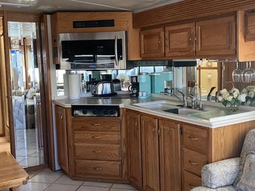 Zion RV Stone Pool Inn, Pets stay Free, fenced in yard, relaxing waterfall! Hotel in Washington