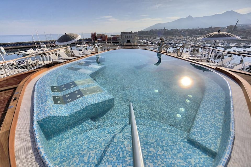 Yacht Club Marina di Loano Hotel in Loano