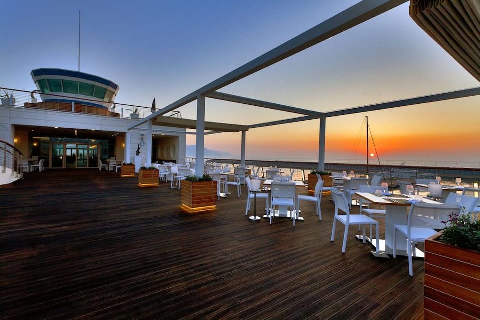 Yacht Club Marina di Loano Hotel in Loano