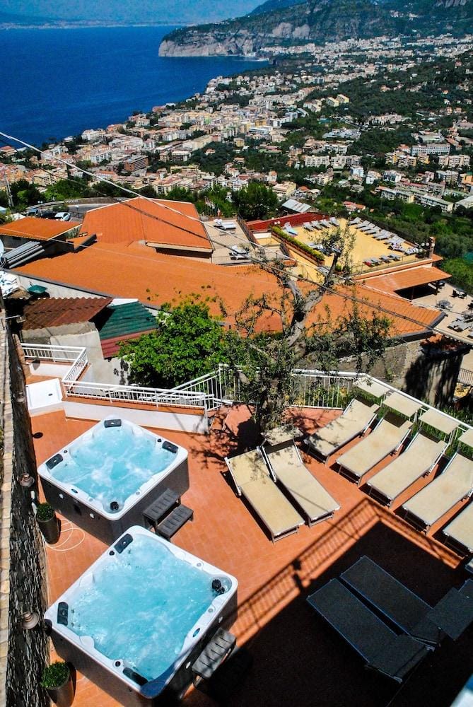 Hotel Villa Fiorita Hotel in Priora