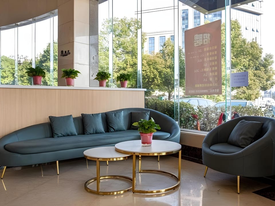 Green Tree Inn Huainan Square South Road Hotel in Jiangsu