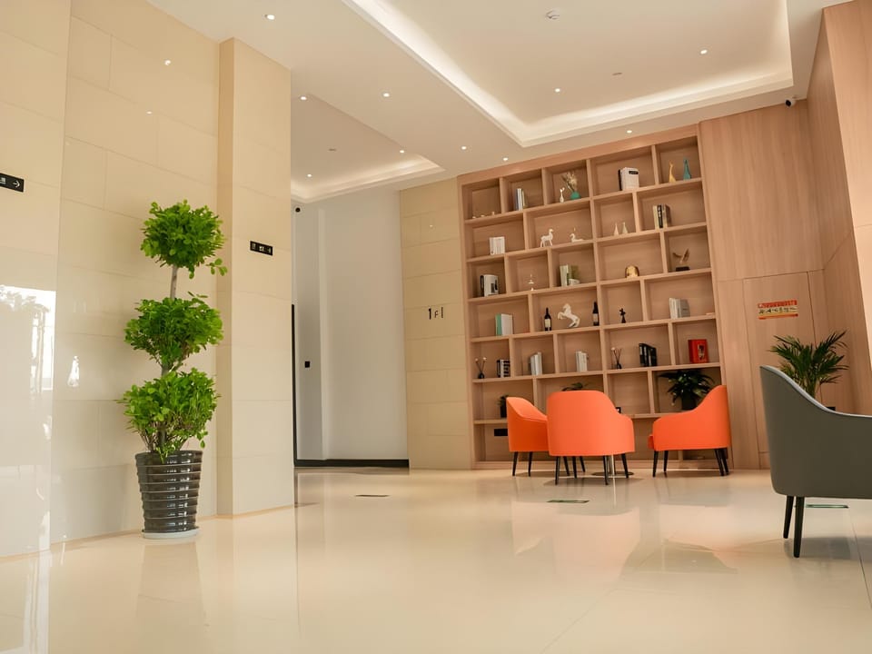 Green Tree Inn Zhejiang Shaoxing East Station Hotel in Zhejiang