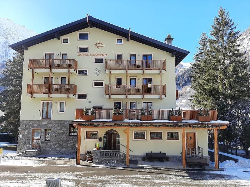 Hotel Crampon Hotel in Courmayeur