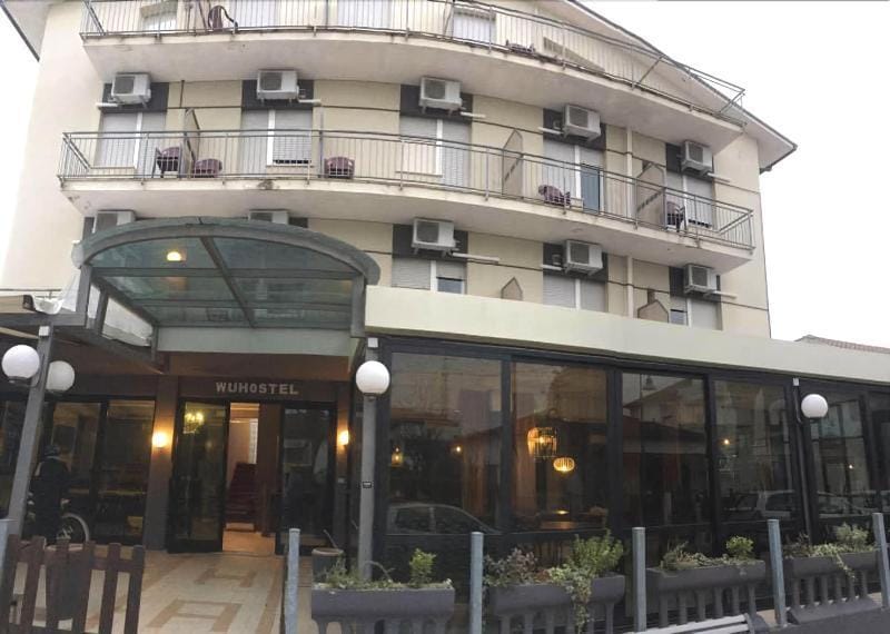 WuHostel Hotel in Cervia