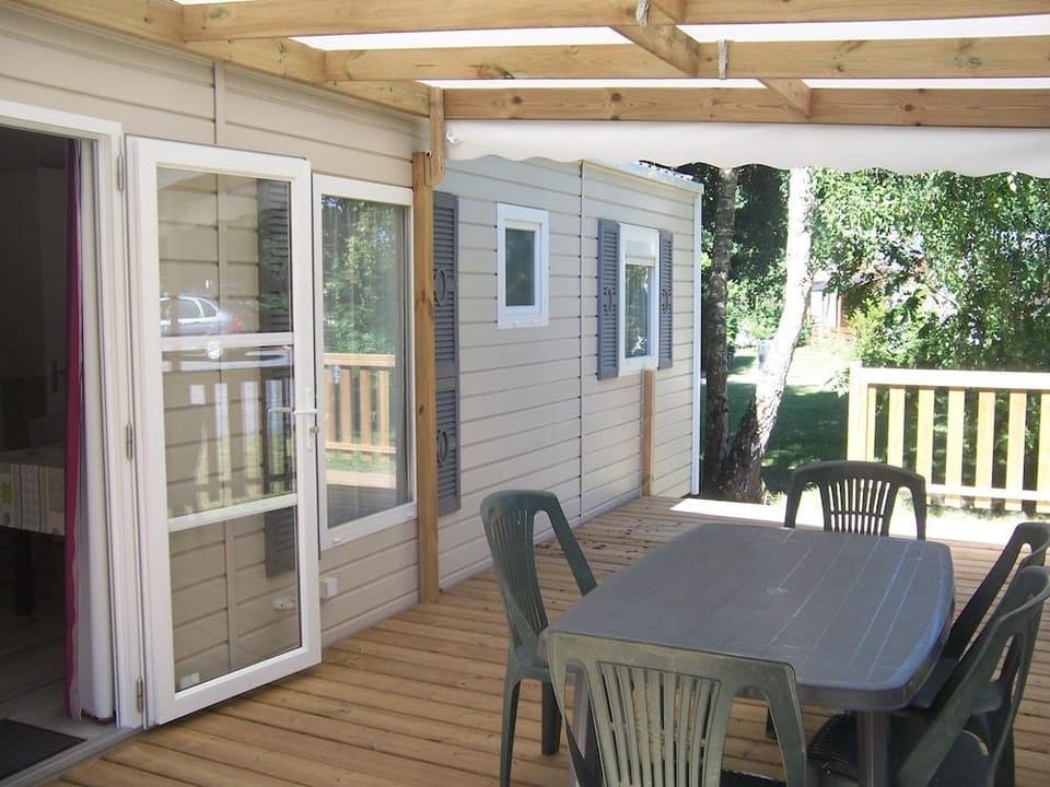 Camping les Terrasses de Rivarennes Hotel in Centre-Val de Loire