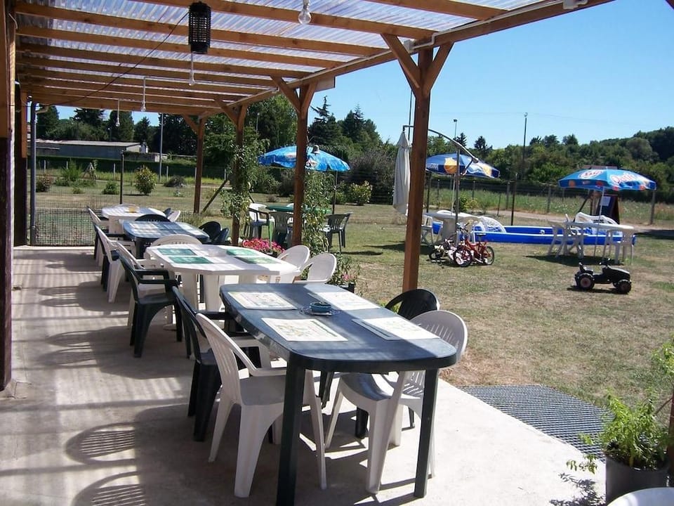 Camping les Terrasses de Rivarennes Hotel in Centre-Val de Loire