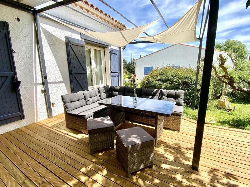 Le Mas Du Bijou Bleu Hotel in Roquebrune-sur-Argens