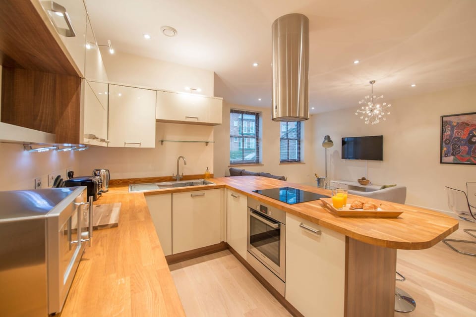 Hampden Apartments - The Catherine Hotel in Windsor