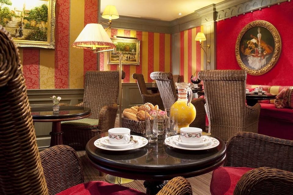 Hotel Chambiges Elysées Hotel in Paris