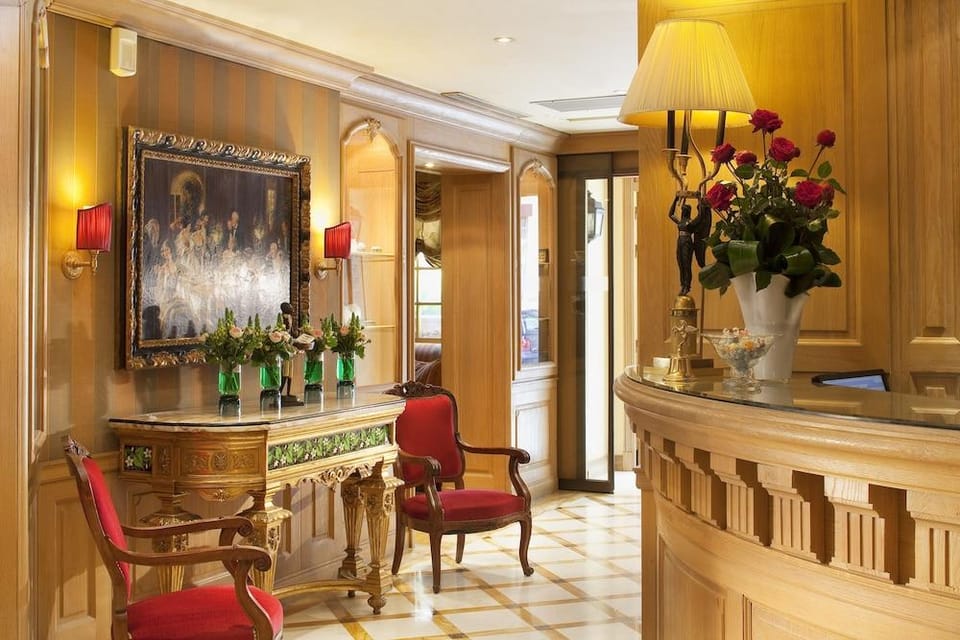 Hotel Chambiges Elysées Hotel in Paris