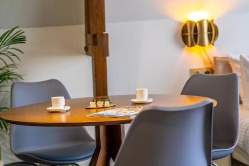 New Family Penthouse 7Min from Rotterdam Central Station top floor app4 Hotel in Rotterdam