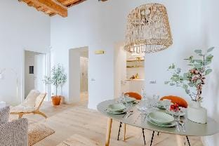Casa Lazzaro, Contemporary Ground Floor Apartment Hotel in Capannori