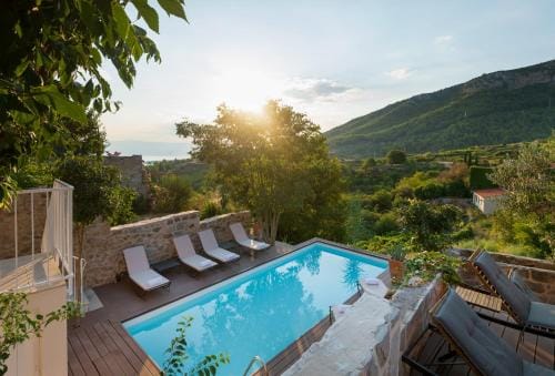 Dvor Pitve Villas Hotel in Dubrovnik-Neretva County