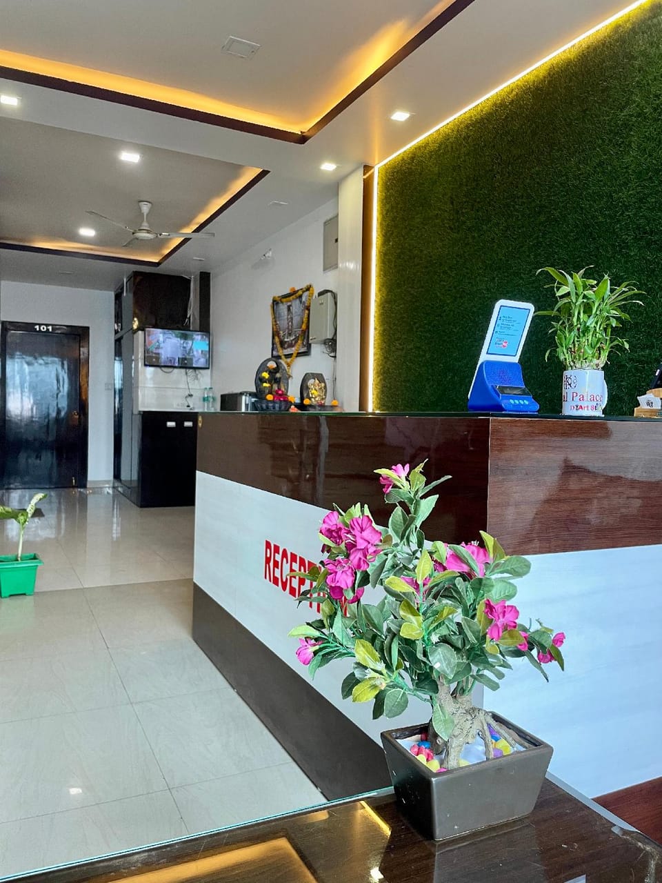 Hotel Komal Palace  Hotel in India