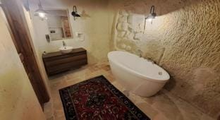 Whirlpool bathtub