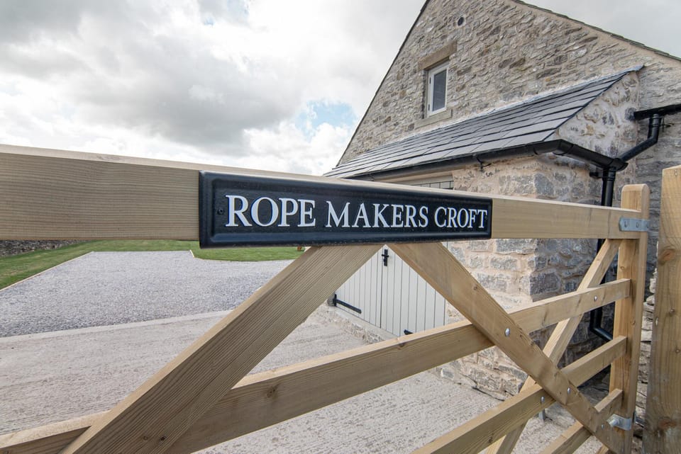 Rope Makers Croft Hotel in High Peak District