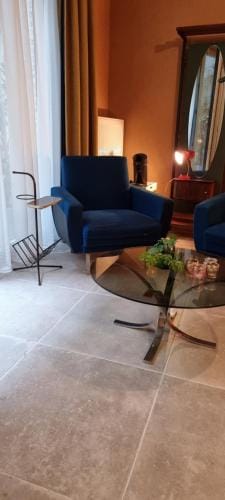 Logies La Chevre Folle - Lodging & Cooking in Style with Shared Kitchen Hotel in Ostend
