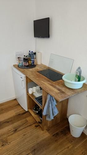 Apartments & moblierte Zimmer in Kahl am Main, kontaktloser Self Check-in, W-Lan, Schreibtisch, Dusc Hotel in Hesse