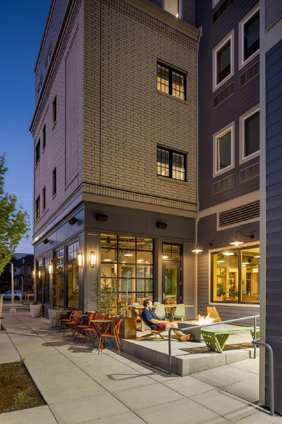 Lolo Pass Hotel in Portland