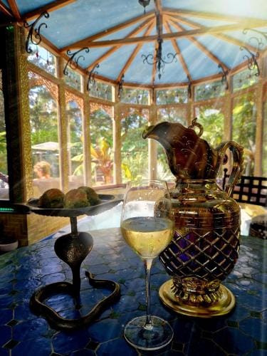 Riad Agraba, 1001 nights Hotel in Limburg (province)