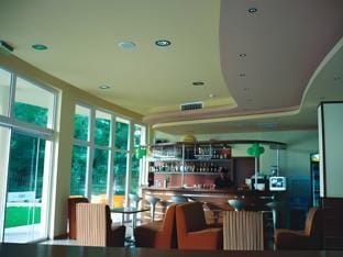 Bar/lounge