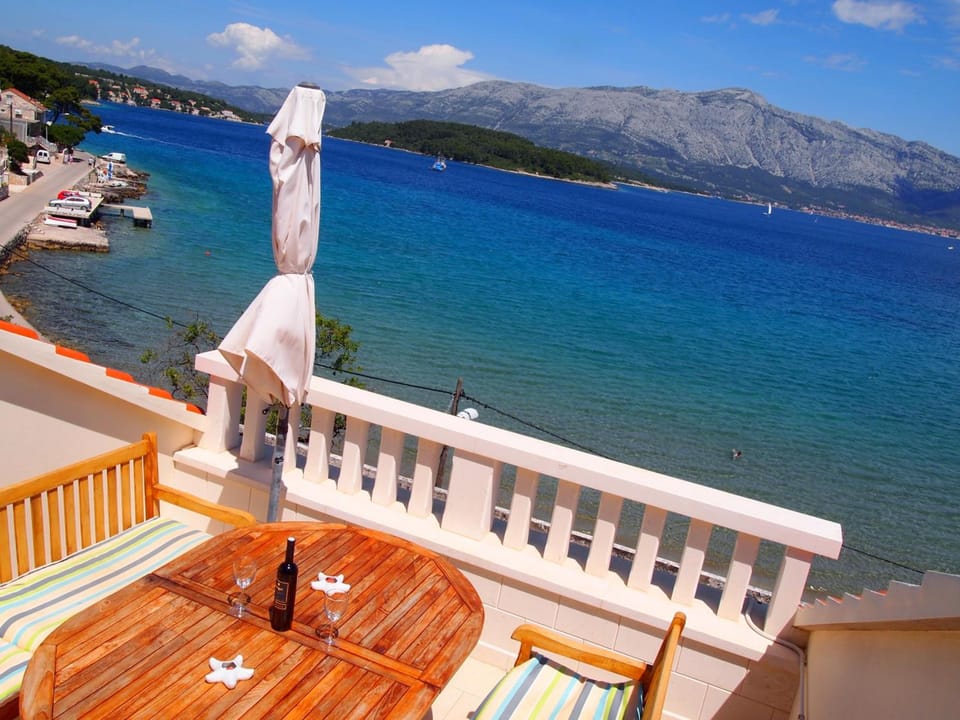 Apartments Lumbarda Beach Hotel in Dubrovnik-Neretva County
