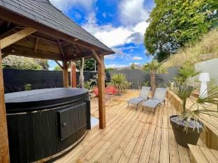 LoveRoom avec SPA privatif Plelo Hotel in Brittany